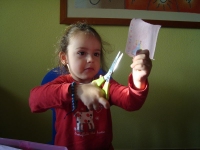sarah-recortando-01